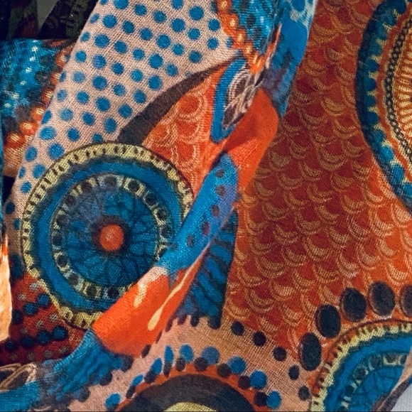 🌟2xHP🌟NWOT Lightweight Geometric Print Infinity Scarf OS - Picture 5 of 5